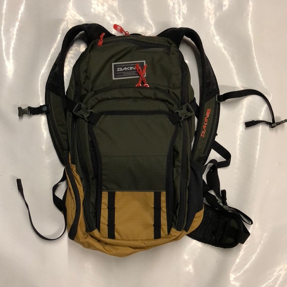 dakine drafter 18l